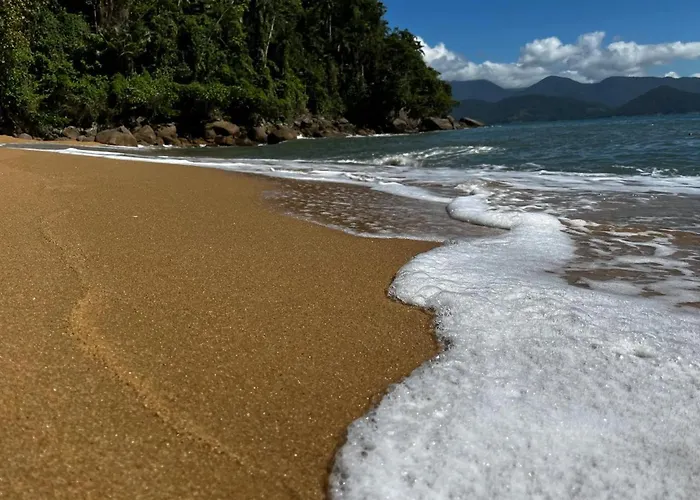 Apto 2 Quartos Com Ar, Piscina, Varanda Com Vista E Localizacao Premium No Itagua Ubatuba